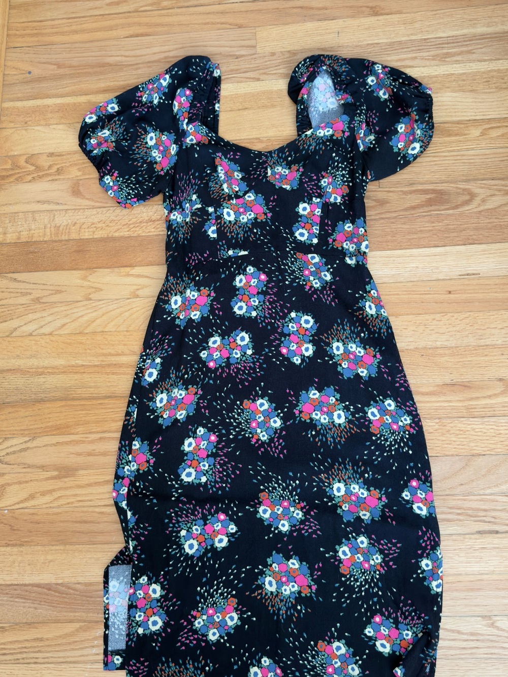 Anthropologie Tabia Black Floral Midi Dress with Puff Sleeves